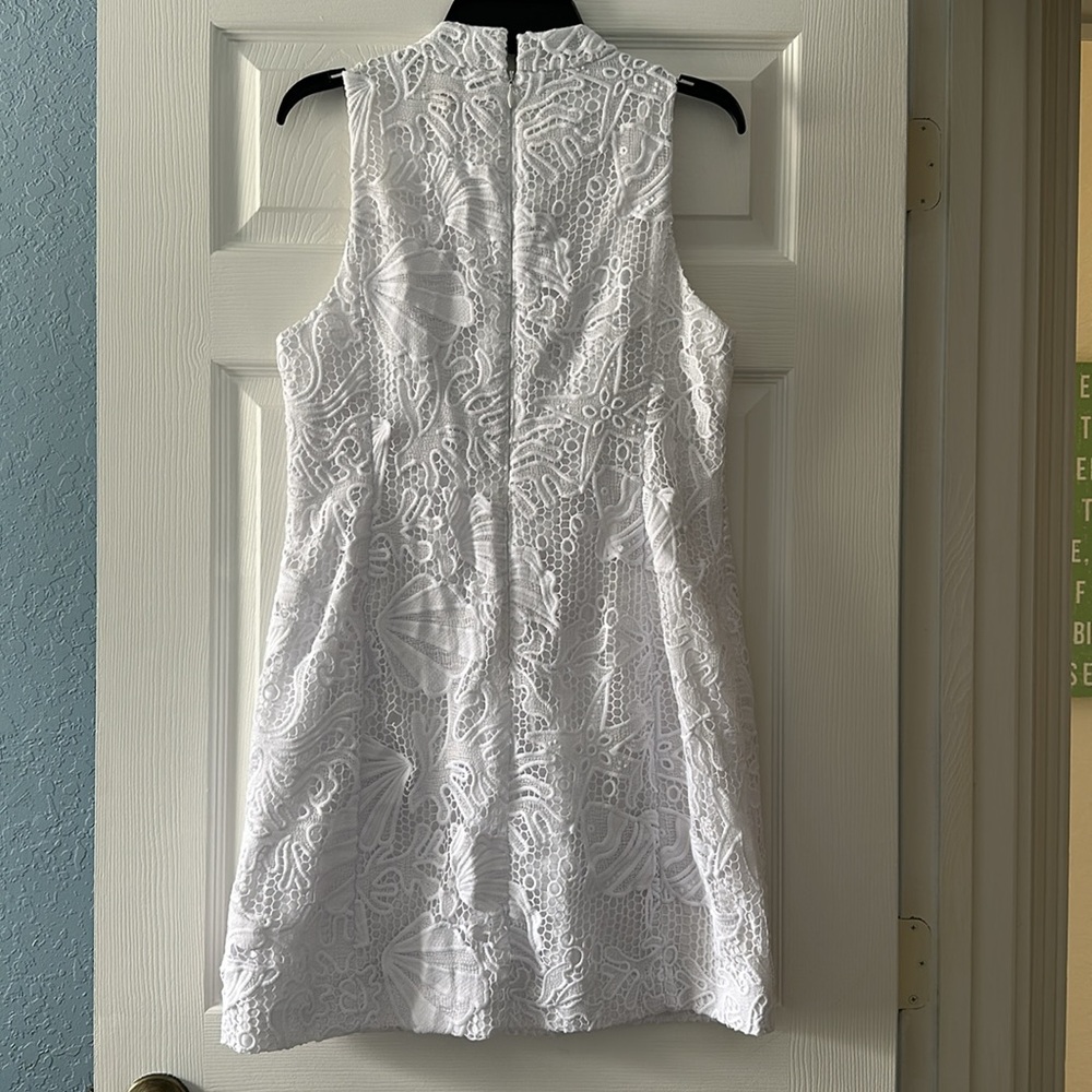 Lilly Pulitzer White Lace Dress with Gold Accents Size 12 - Picture 2 of 6